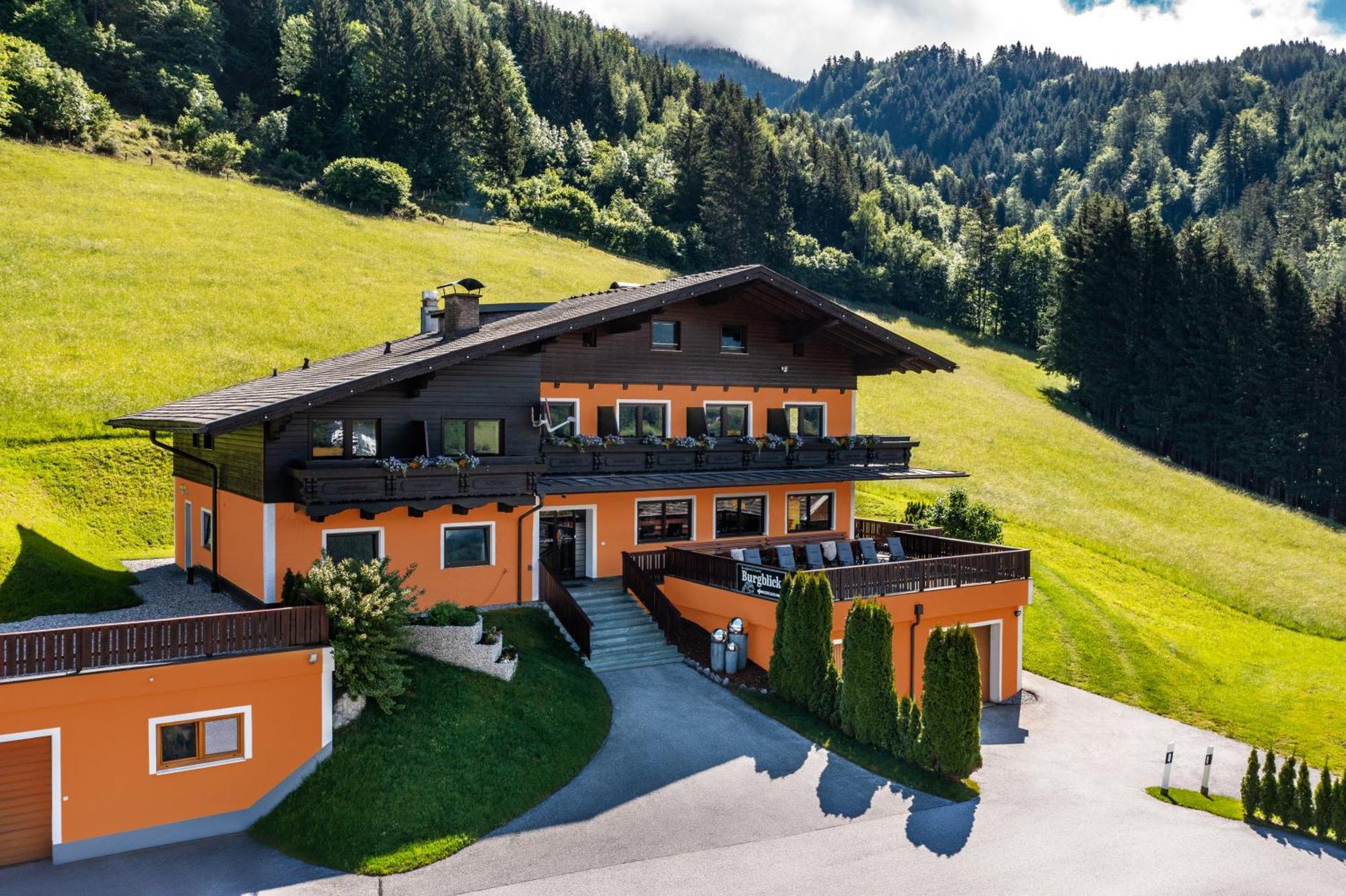 Hotel Der Burgblick-Adults Only Werfen Exterior foto